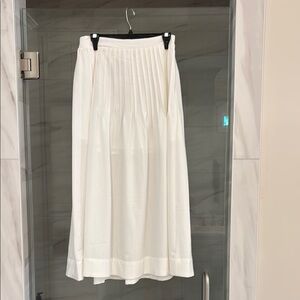 Pinch White Midi Pleated A-Line Skirt